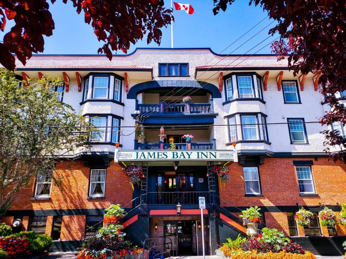 Bay Hotel, & 3* Victoria