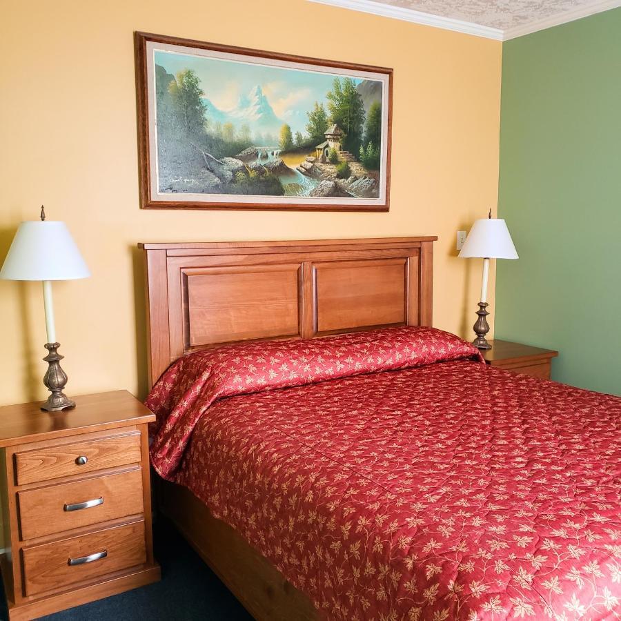 Bay Hotel, & 3*