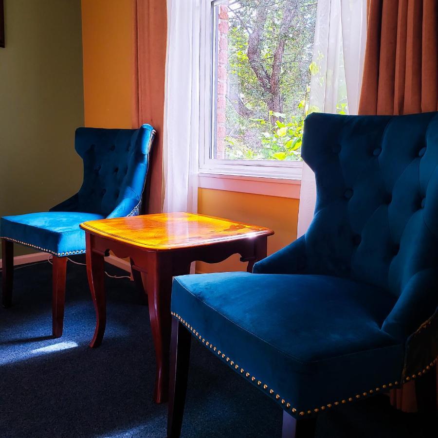 Bay Hotel, & 3*