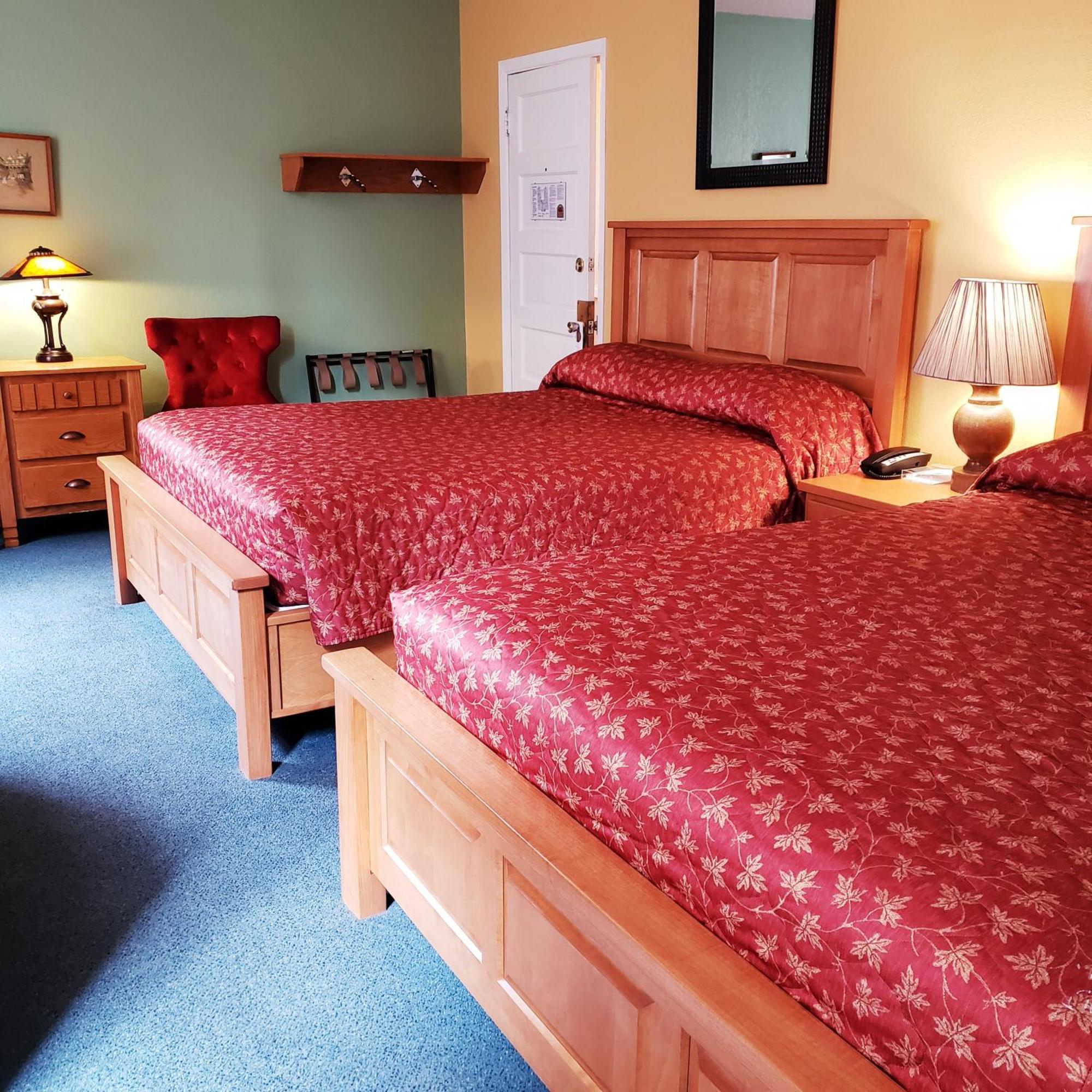 Bay Hotel, & 3*